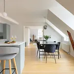 Leaves 6 - 2 Bdr With Shared Roof Terrace
