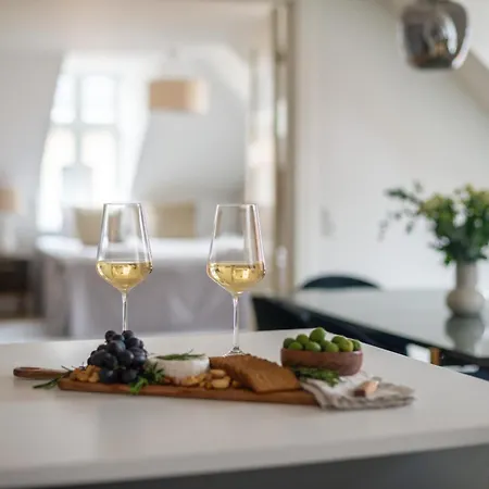 Appartement Sanders Leaves - Two-bedroom With Shared Roof-top Terrace