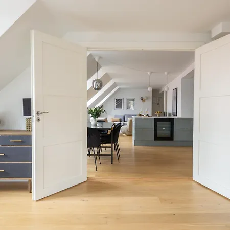 Sanders Leaves - Two-bedroom With Shared Roof-top Terrace Apartment Copenhagen