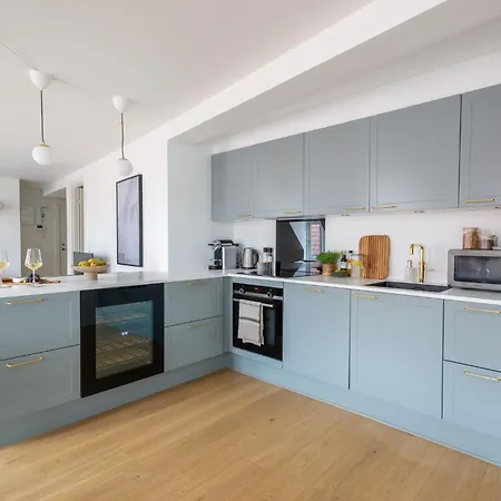 Sanders Leaves - Two-bedroom With Shared Roof-top Terrace Apartamento