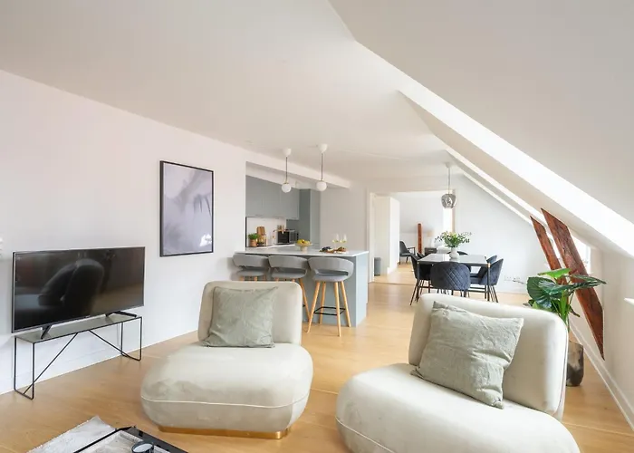 Leaves 6 - 2 Bdr With Shared Roof Terrace Kodaň