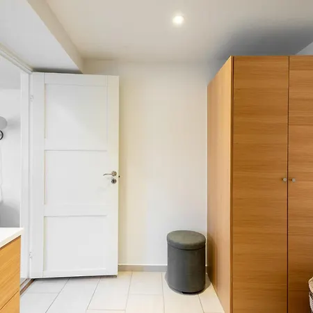Leaves 6 - 2 Bdr With Shared Roof Terrace דירה *